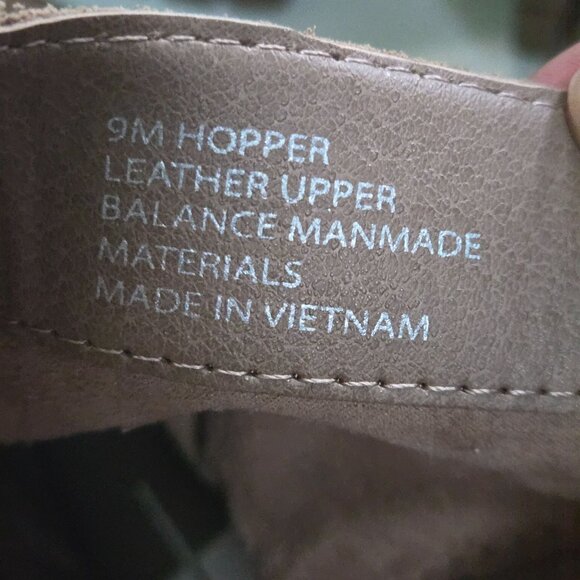 Dolce Vita Hopper Tan Suede Lug Sole Zip Closure Ankle Boots Size 9M - Picture 9 of 9